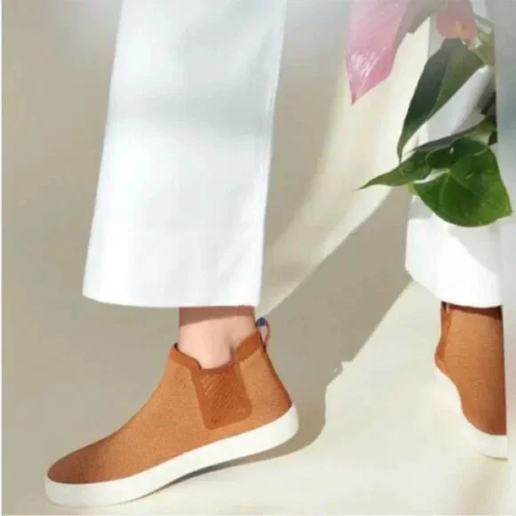 $185 Rothy's Chelsea Boots Brand New In Box | Fawn | 9.5 - Picture 3 of 13